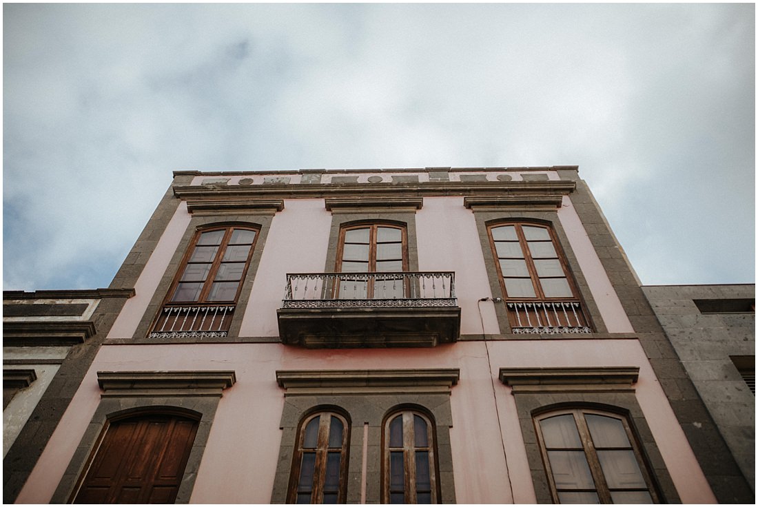 Die Außenfassade des Hotels auf Gran Canaria. Endlich angekommen